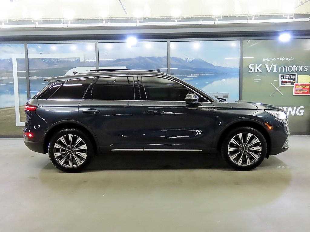 Lincoln Corsair - Vista 3