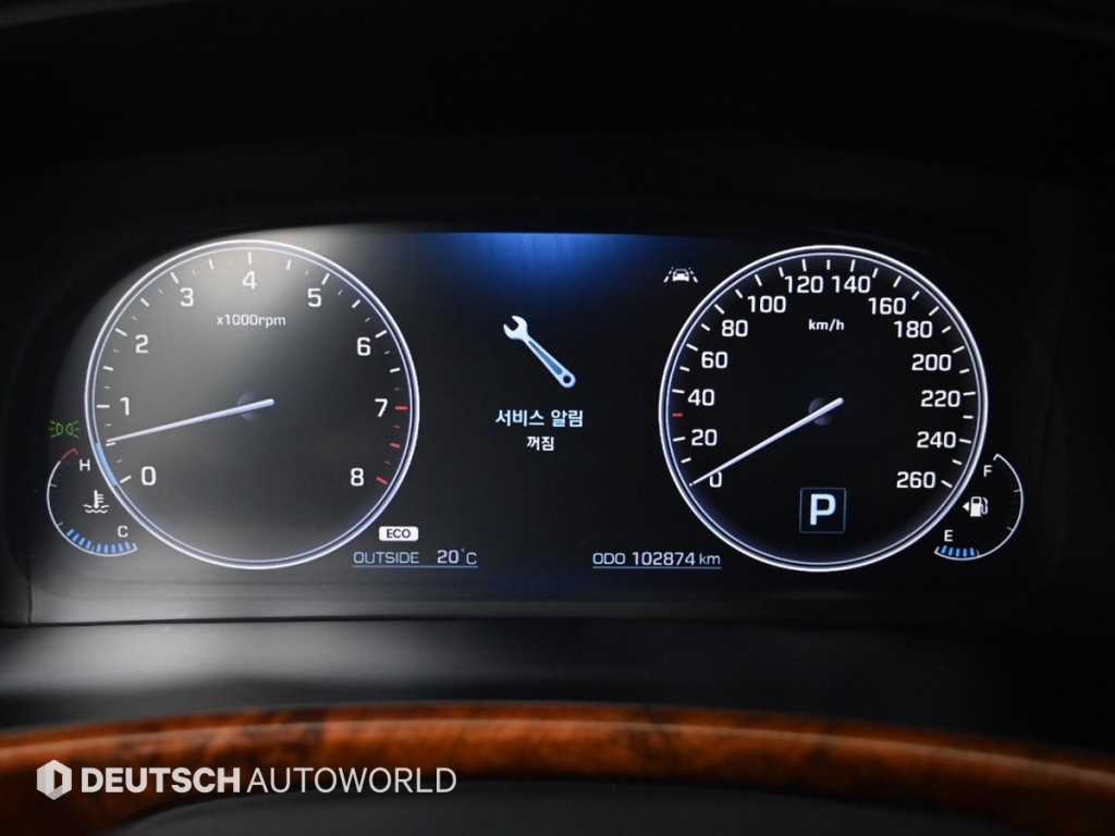 HYUNDAI Equus - Vista 8
