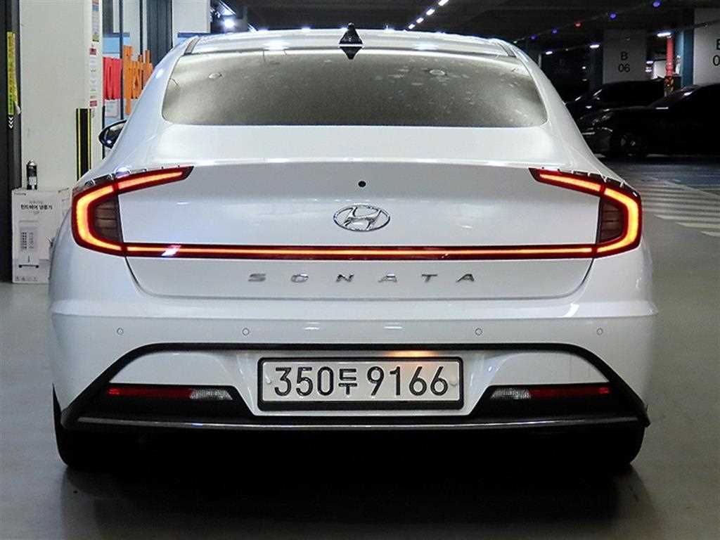 HYUNDAI Sonata - Vista 5