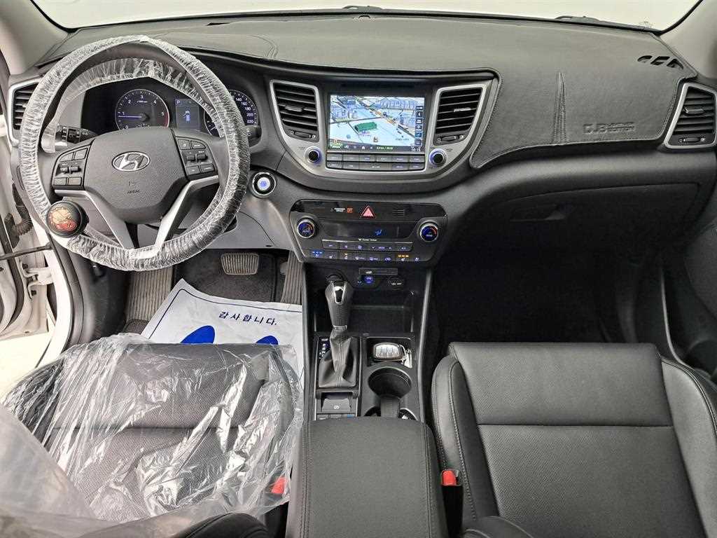 HYUNDAI Tucson - Vista 6