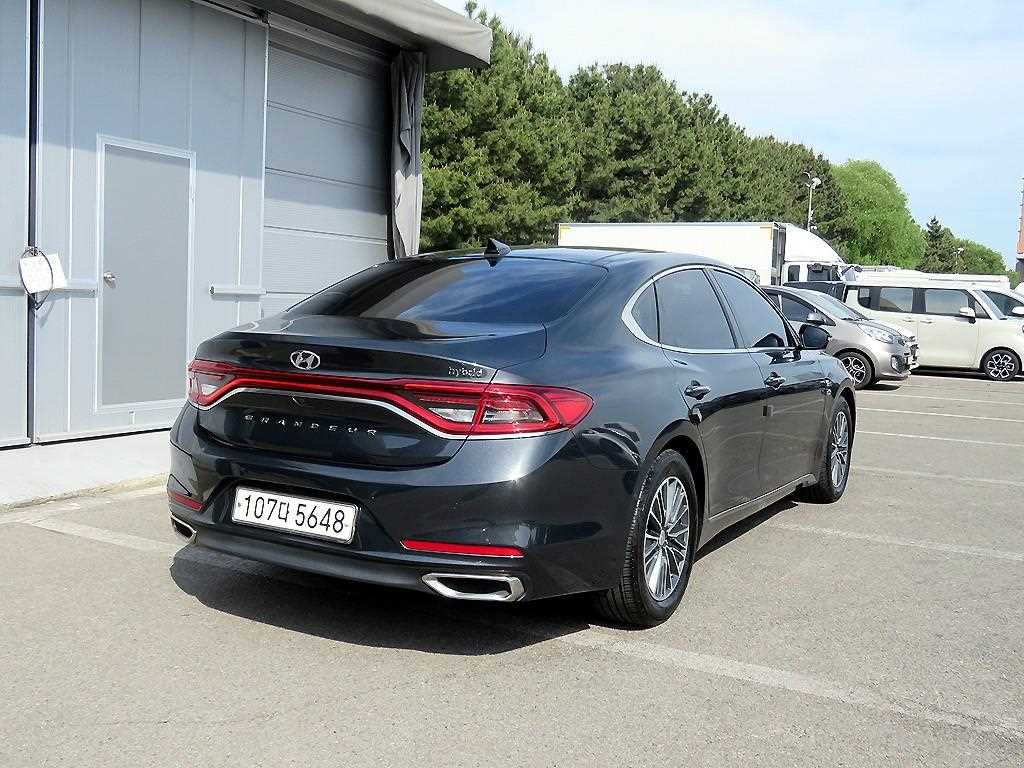HYUNDAI Grandeur - Vista 4