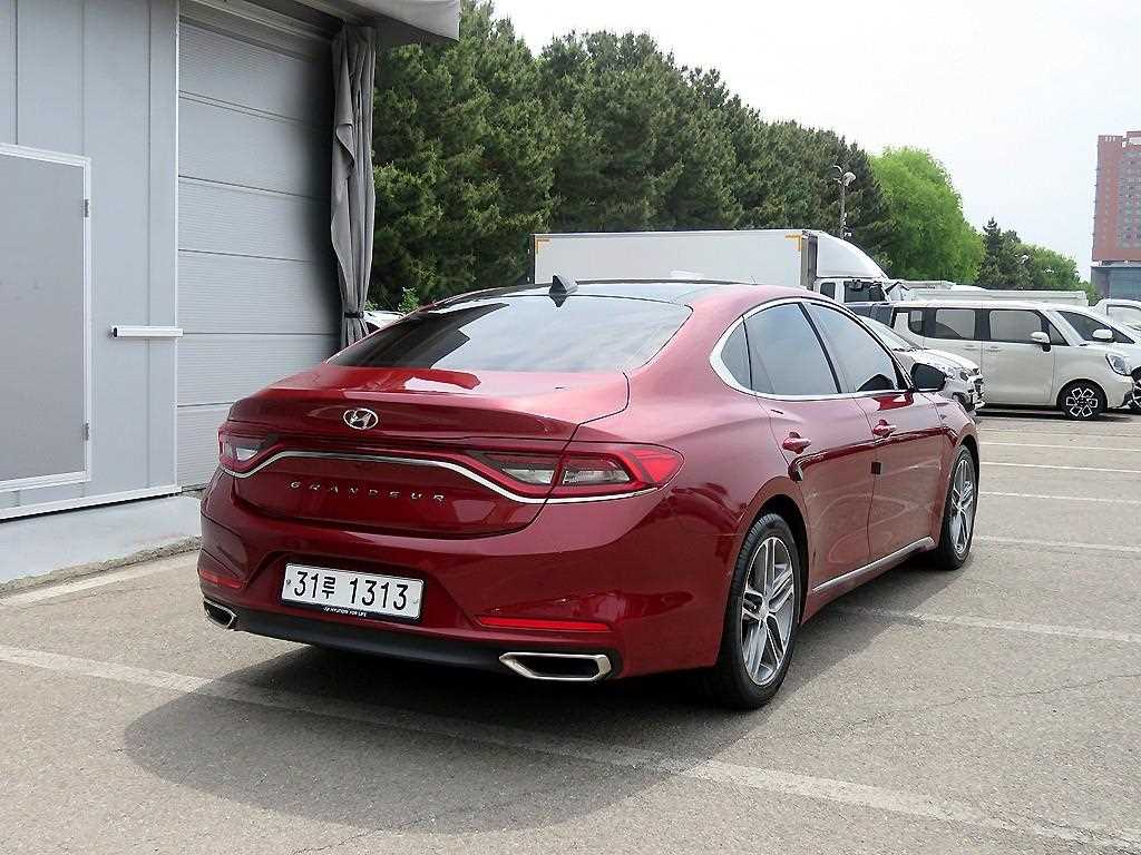 HYUNDAI Grandeur - Vista 4