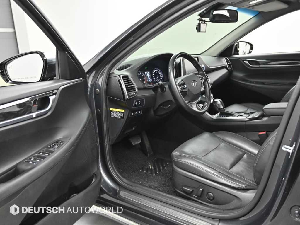 HYUNDAI Grandeur - Vista 11