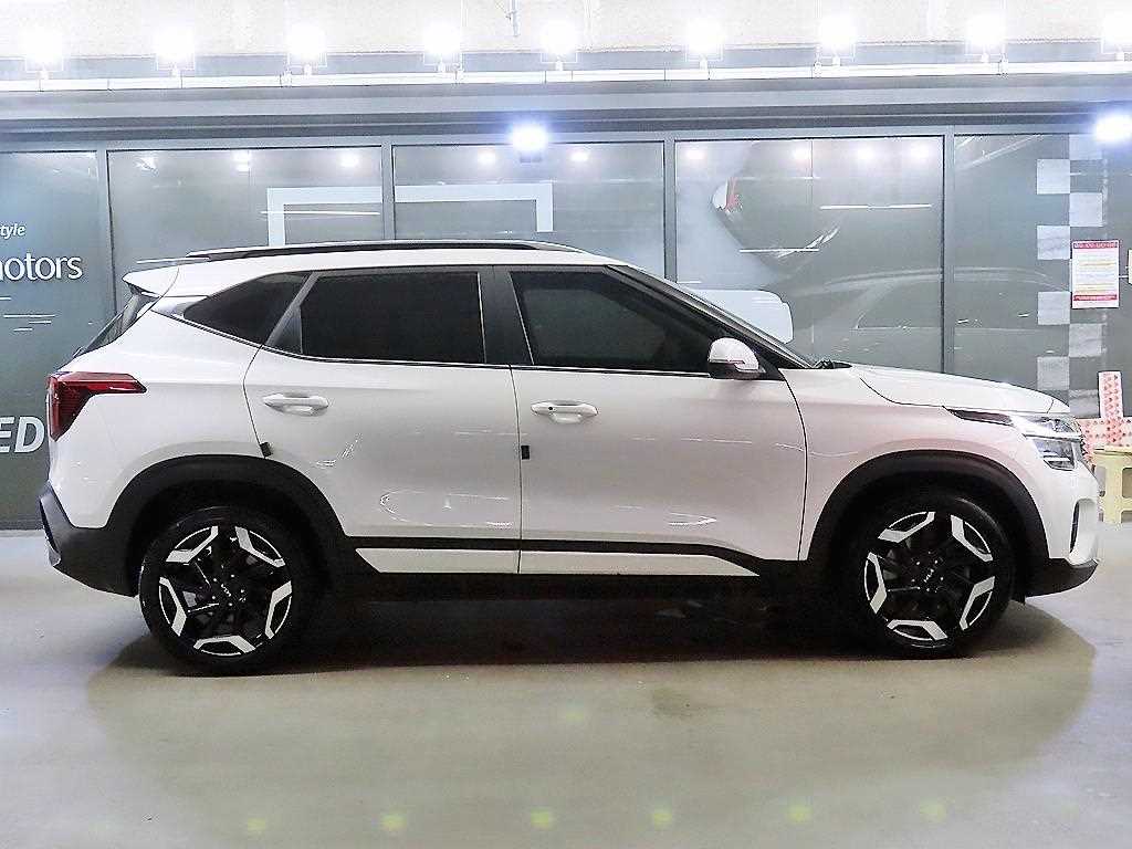 KIA Seltos - Vista 3