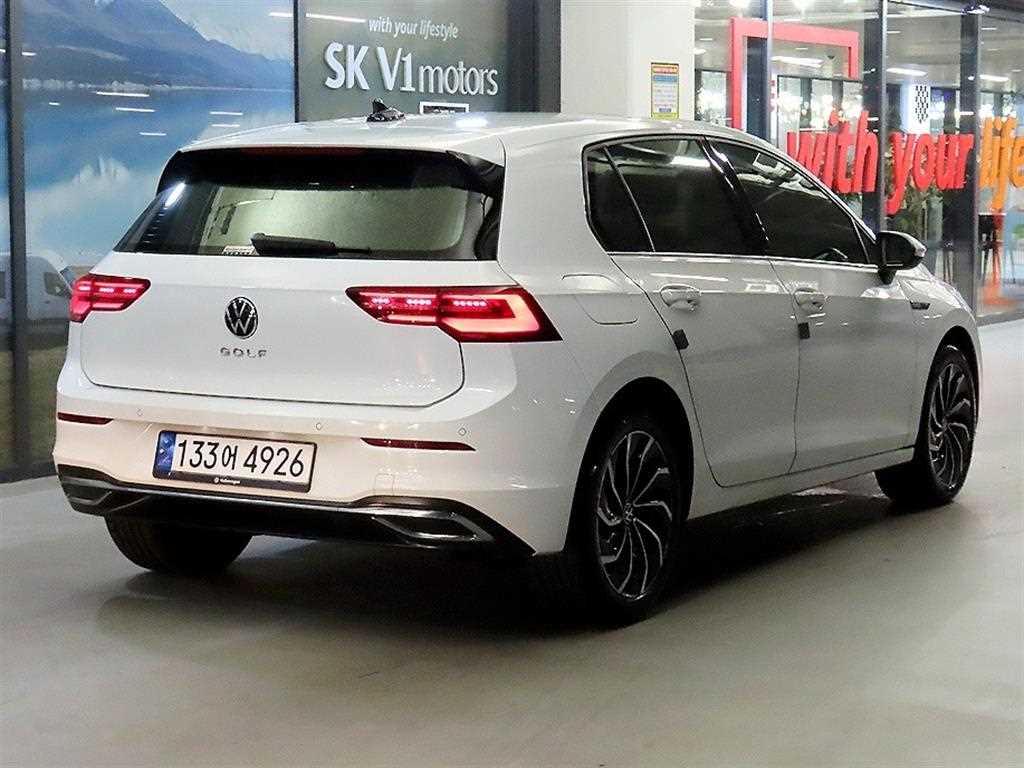 Volkswagen Golf - Vista 4