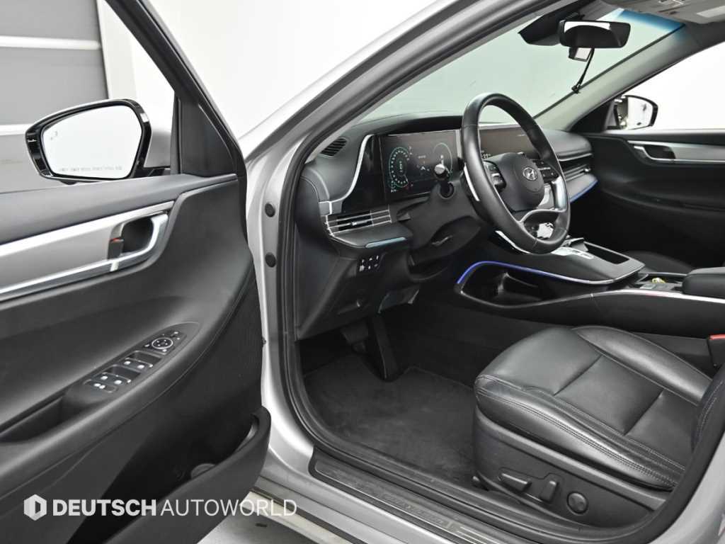 HYUNDAI Grandeur - Vista 11