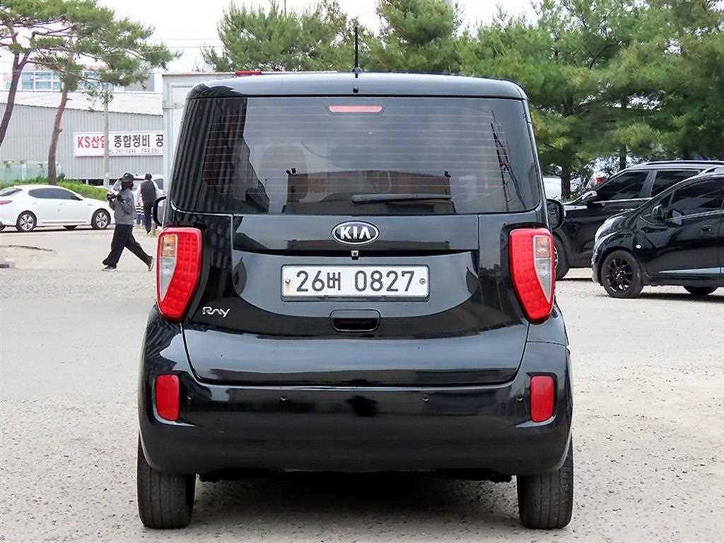 KIA Ray - Vista 4
