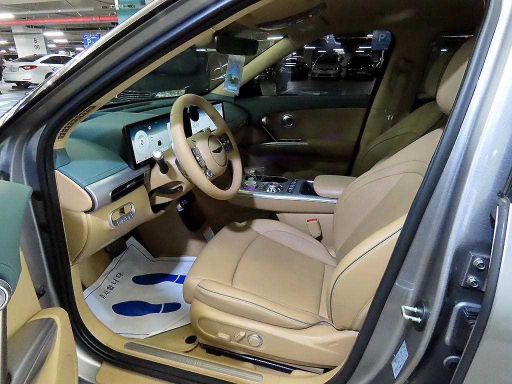 Genesis GV60 - Vista 6