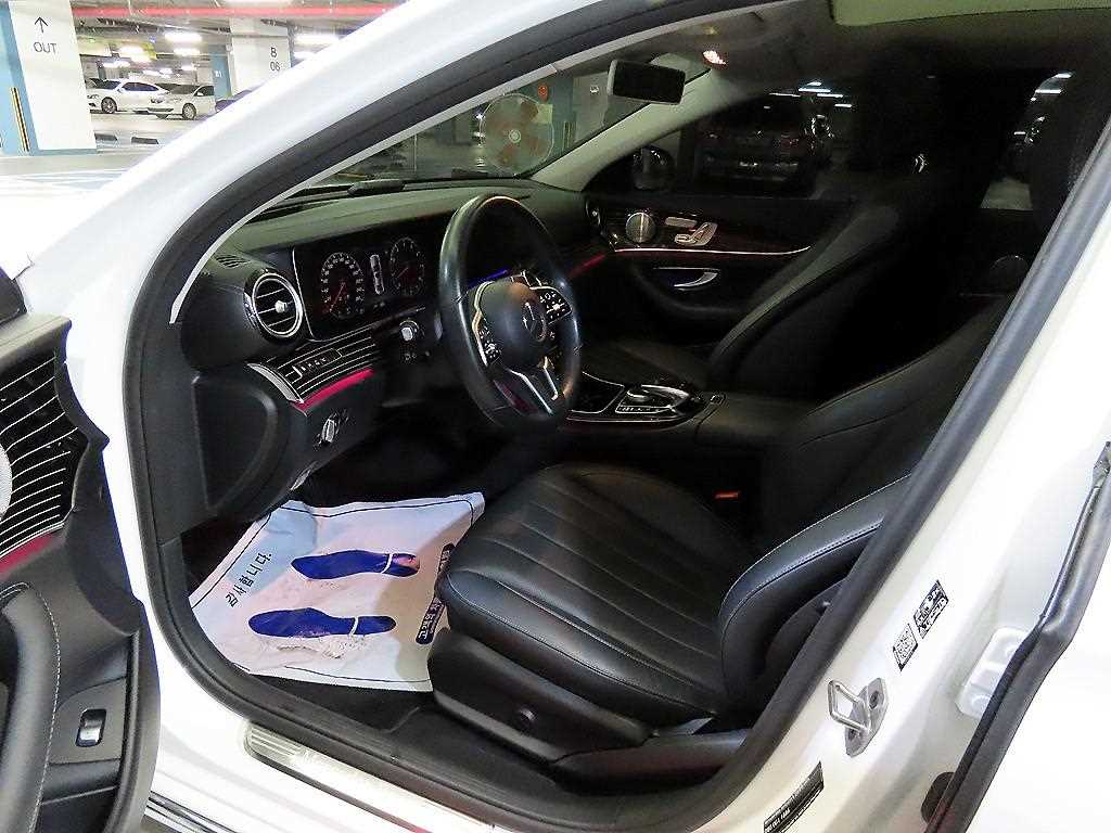 Mercedes Benz E class - Vista 6