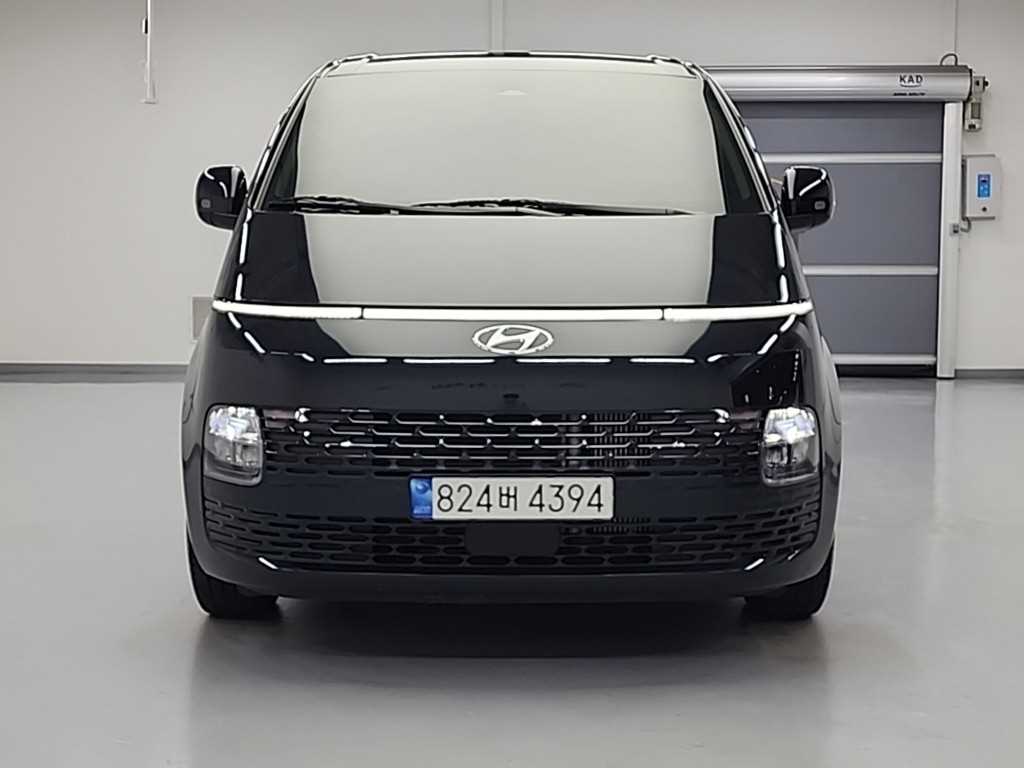 HYUNDAI Staria - Vista 2