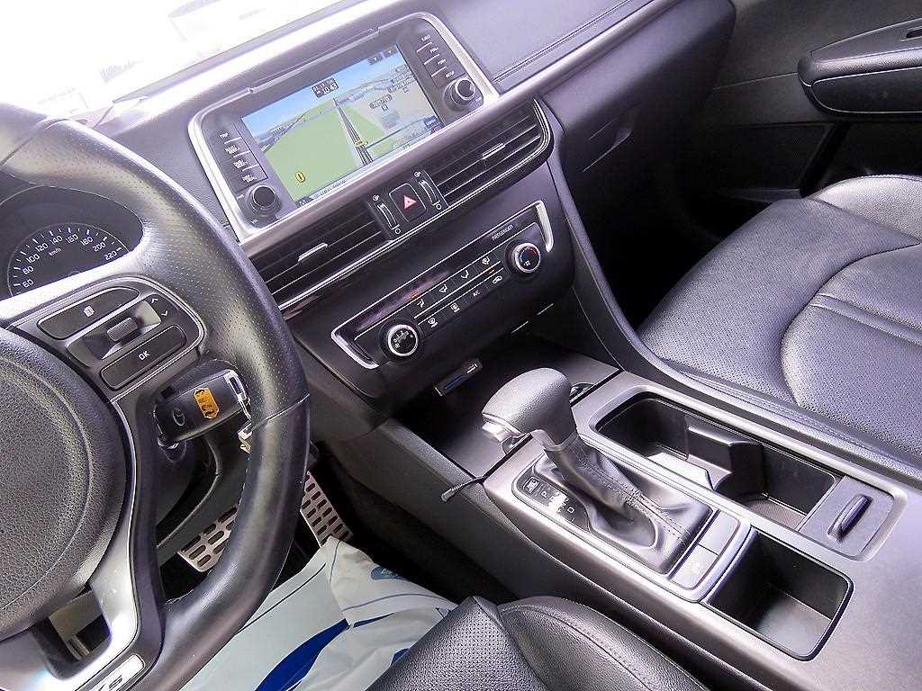 KIA K5 - Vista 9