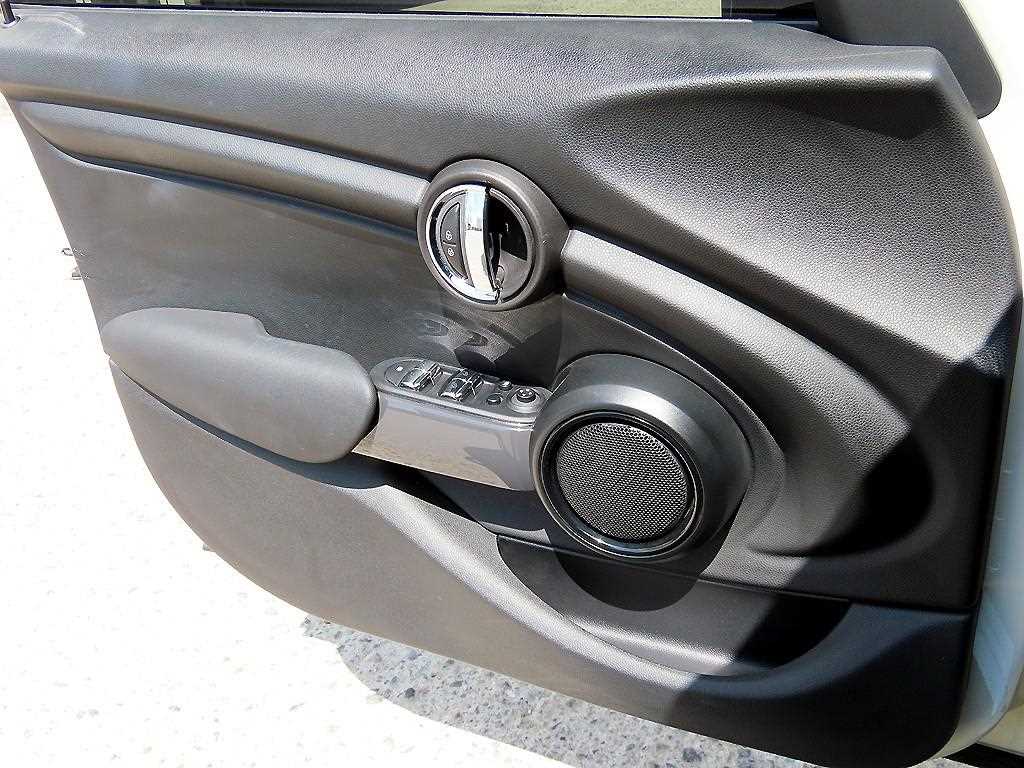 Mini Cooper - Vista 11