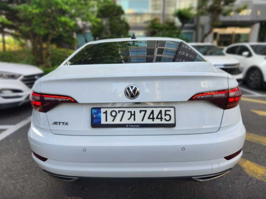 Volkswagen Jetta - Vista 2