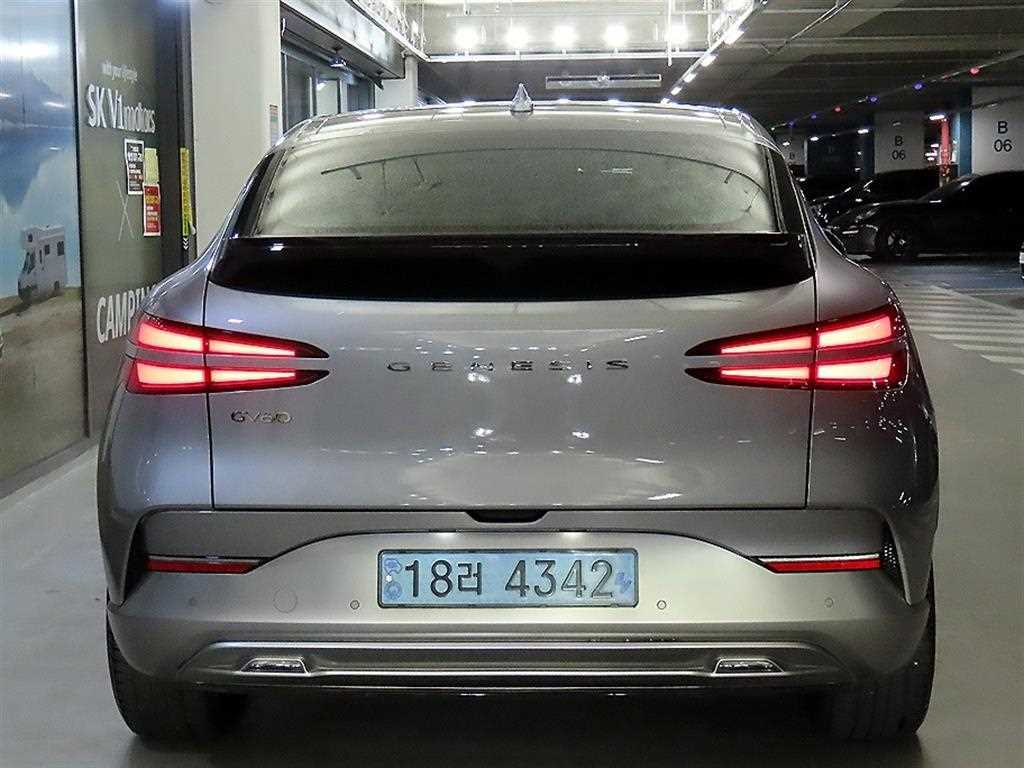 Genesis GV60 - Vista 5