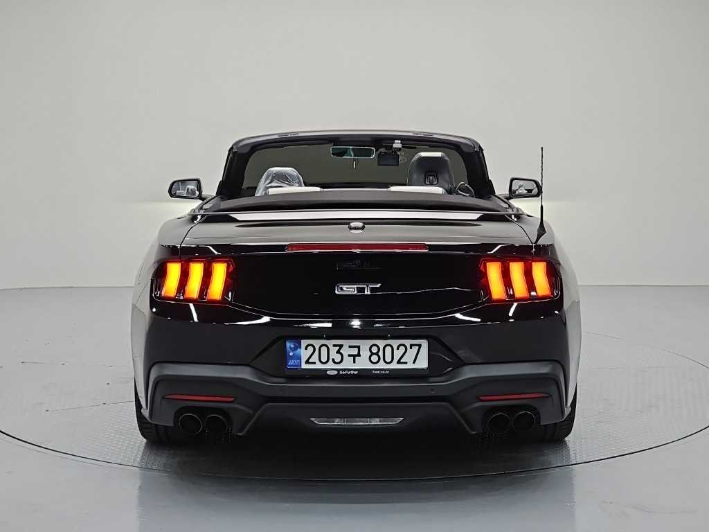 Ford Mustang - Vista 3