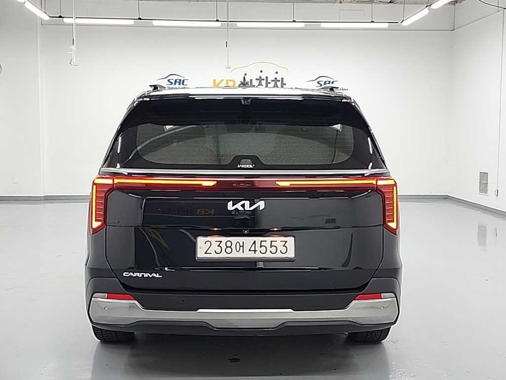 KIA Carnival - Vista 3