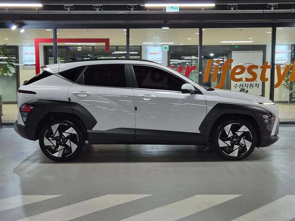 HYUNDAI Kona - Vista 3