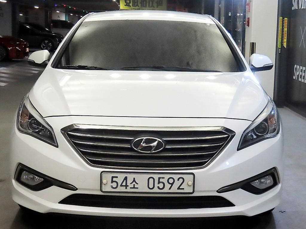 HYUNDAI Sonata - Vista 2