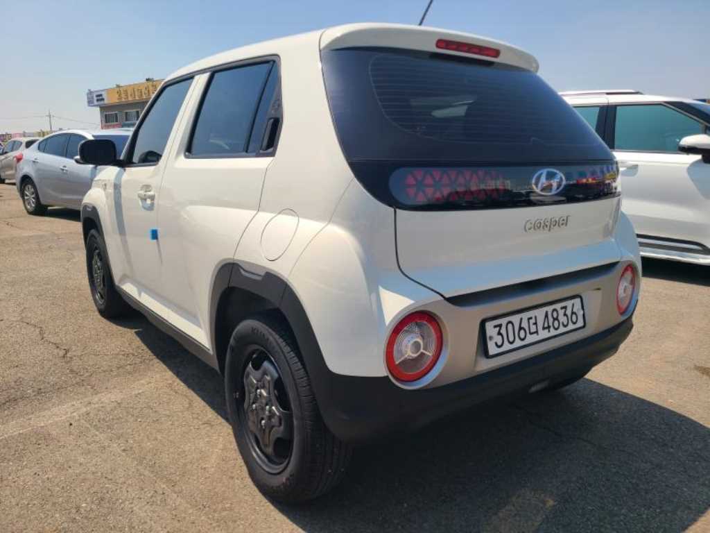 HYUNDAI Casper - Vista 4