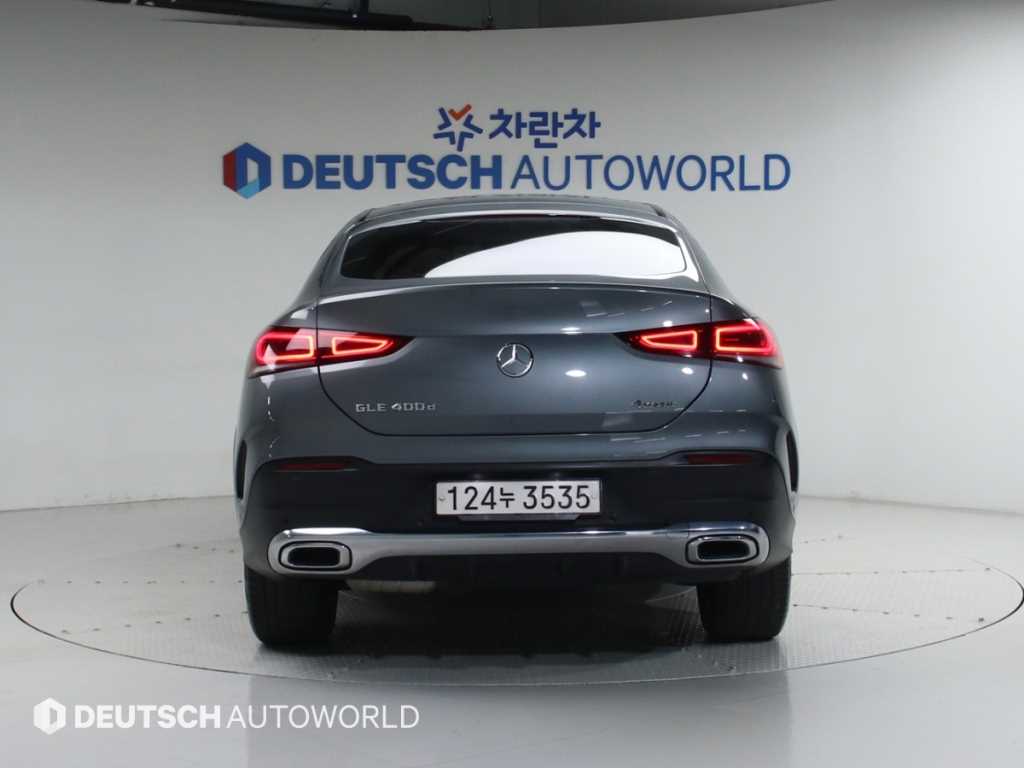 Mercedes Benz GLE Class - Vista 4