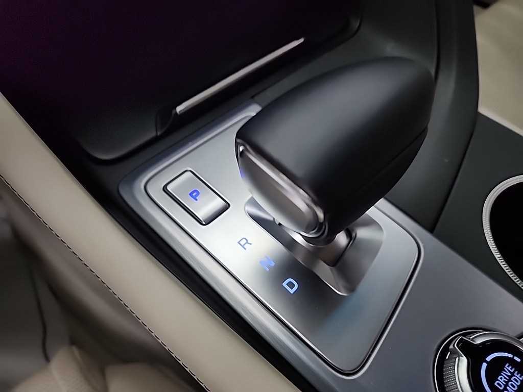 Genesis G70 - Vista 8