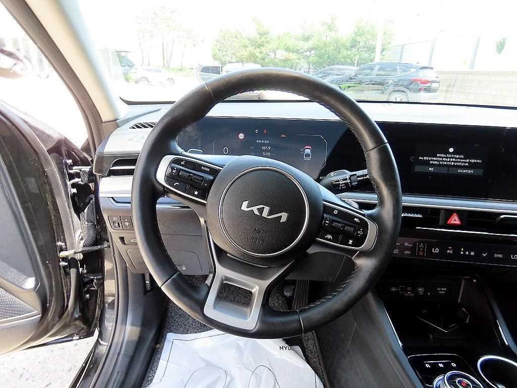 KIA K5 - Vista 8