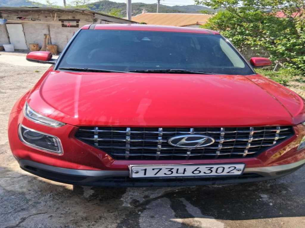 HYUNDAI Venue - Vista 4