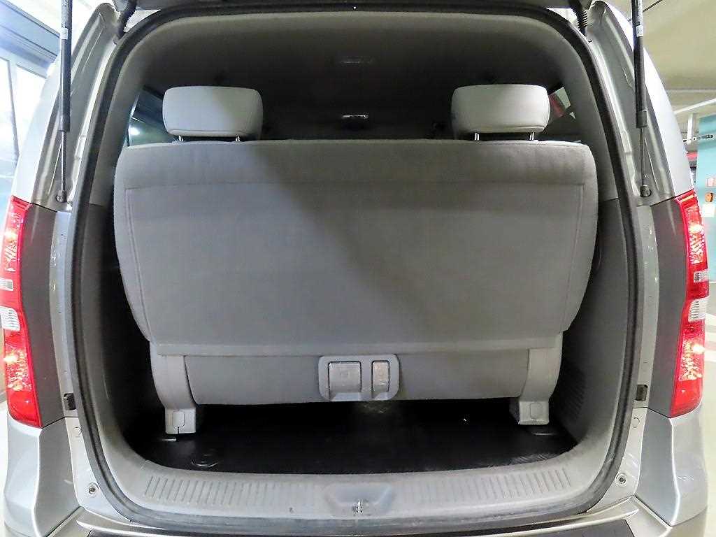 HYUNDAI Starex 2017 Gris - Importación desde Corea - HF Imports Iquique - Foto 18