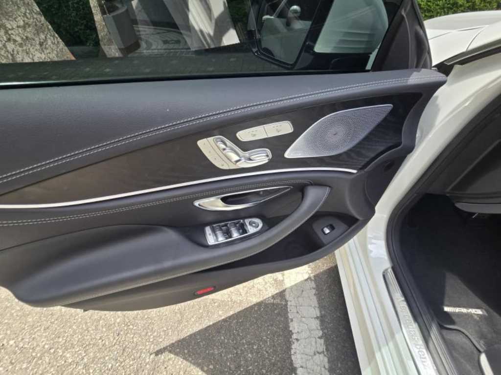 Mercedes Benz CLS Class - Vista 11
