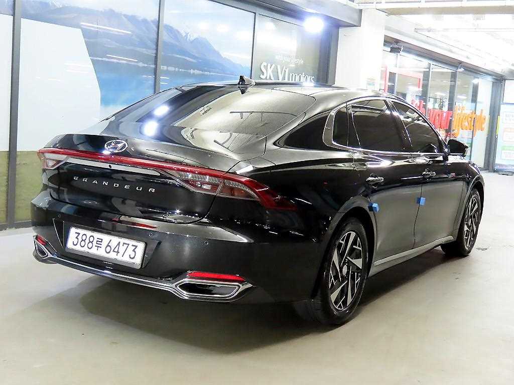 HYUNDAI Grandeur - Vista 4