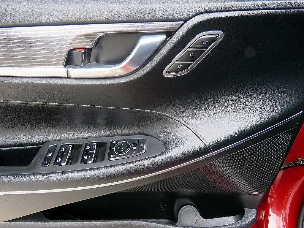 HYUNDAI Grandeur - Vista 10