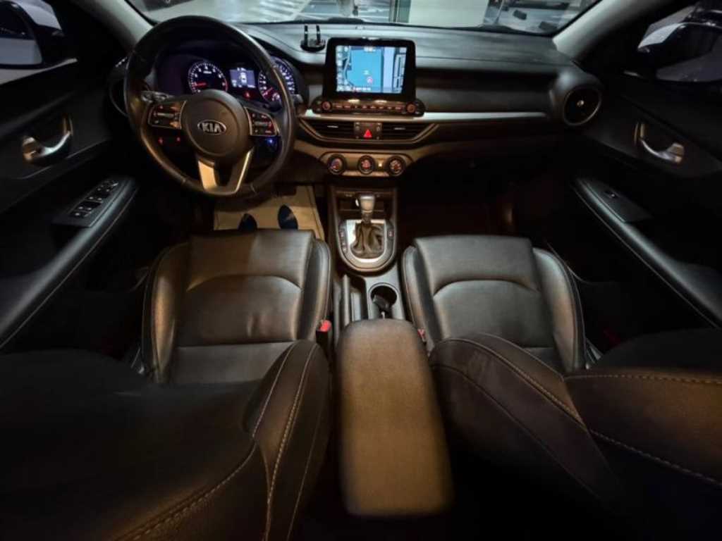 KIA K3 - Vista 6
