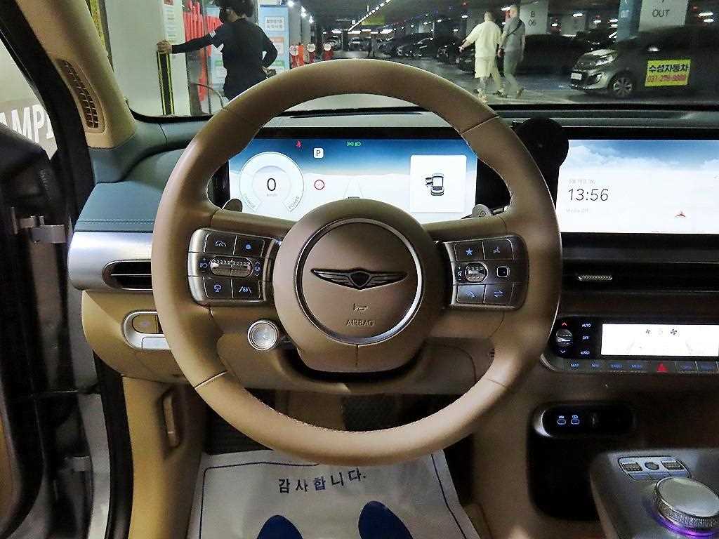 Genesis GV60 - Vista 8