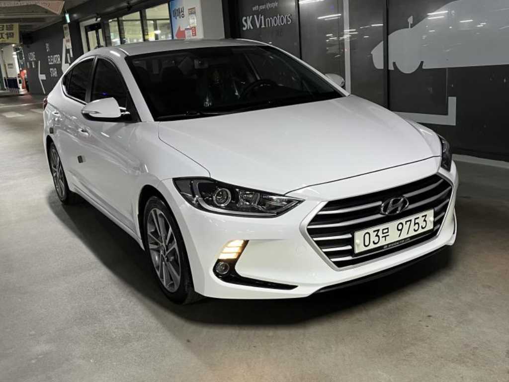 HYUNDAI Avante 2018 - Importación desde Corea - HF Imports Iquique - Foto 1