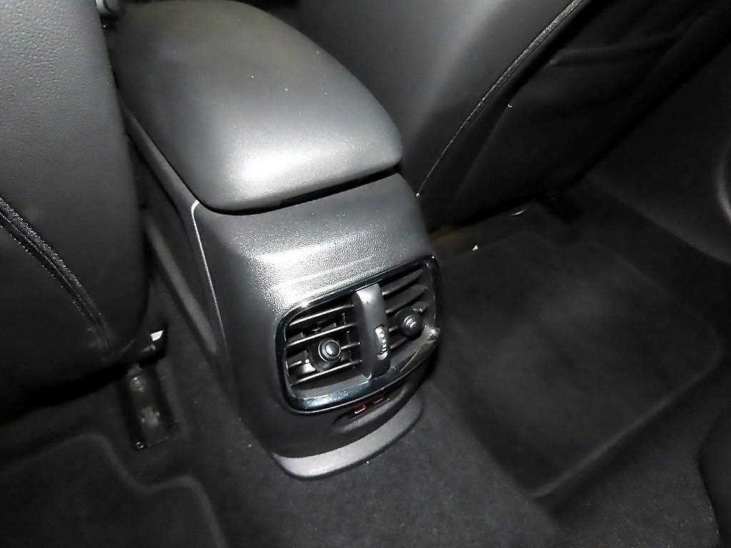 Mini Clubman 2023 Negro - Importación desde Corea - HF Imports Iquique - Foto 16