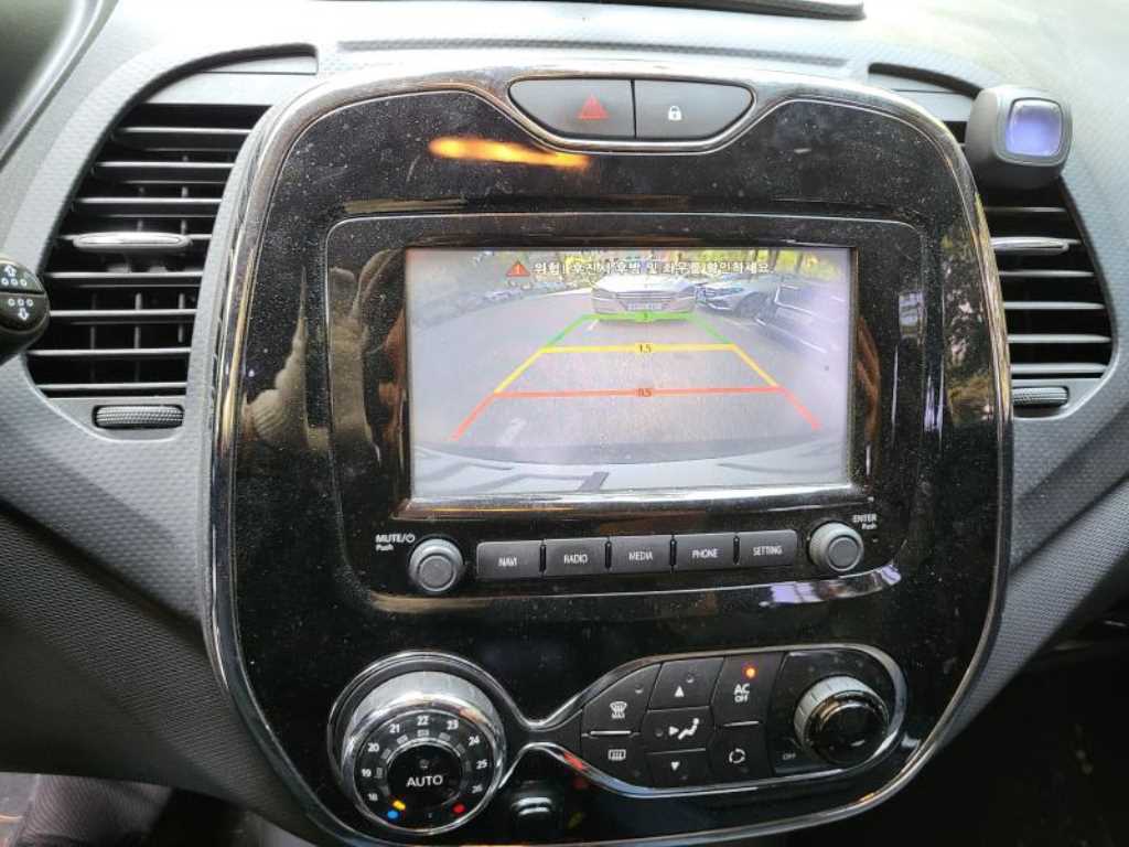 SAMSUNG QM3 - Vista 8