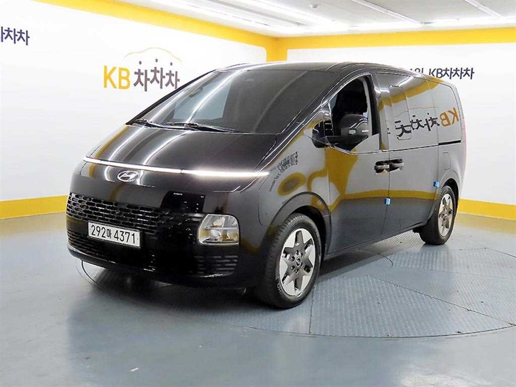 HYUNDAI Staria - Vista 2
