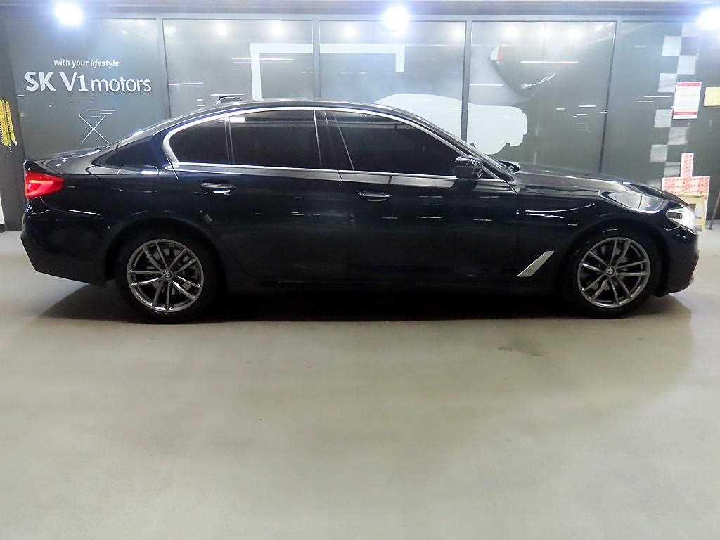 BMW 5 Series - Vista 3