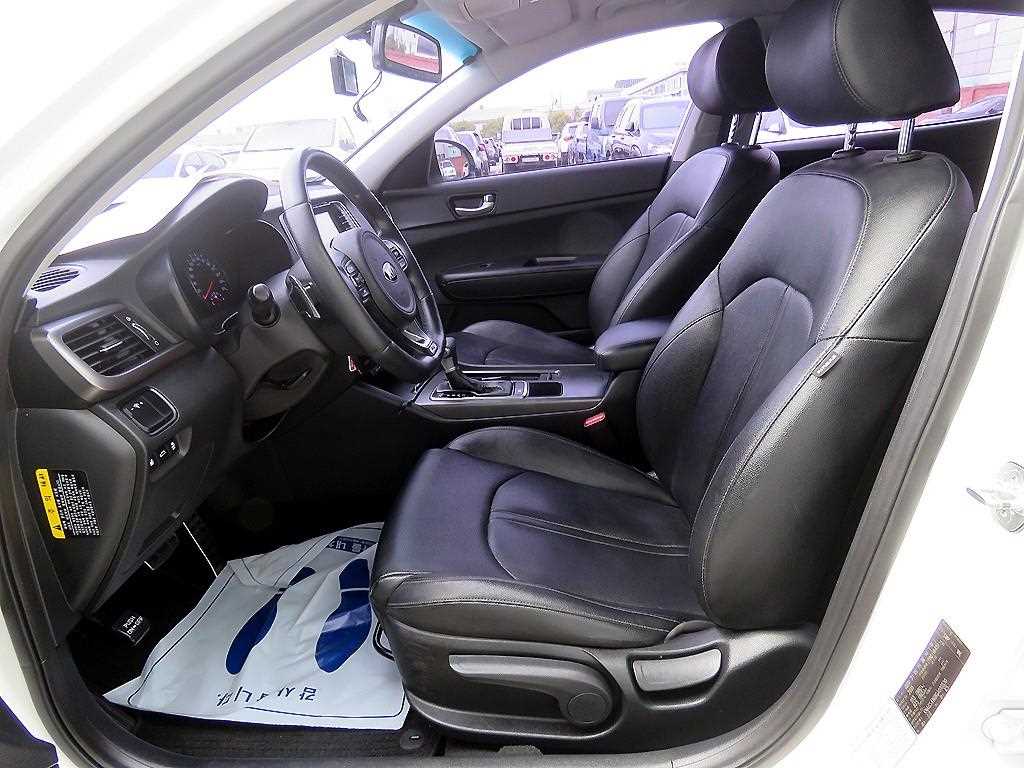 KIA K5 - Vista 5