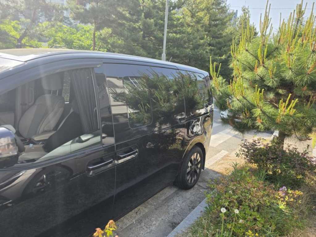 HYUNDAI Staria - Vista 3