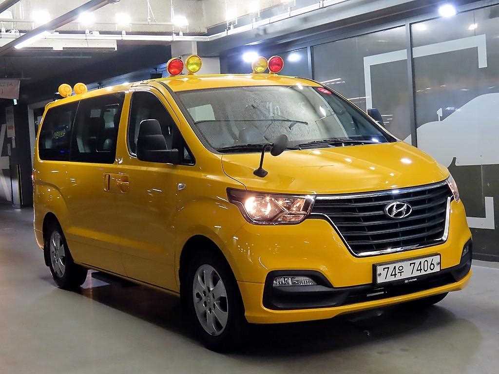 HYUNDAI Starex 2021 - Importación desde Corea - HF Imports Iquique - Foto 1