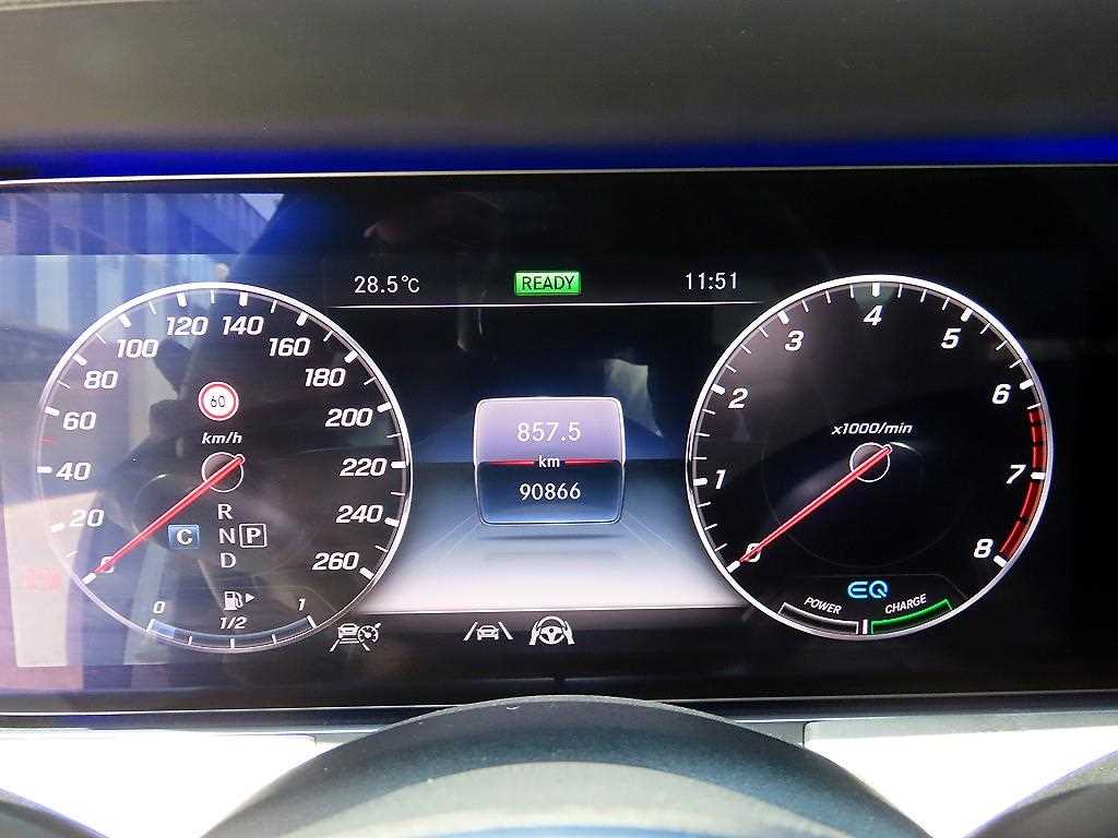 Mercedes Benz CLS Class - Vista 9