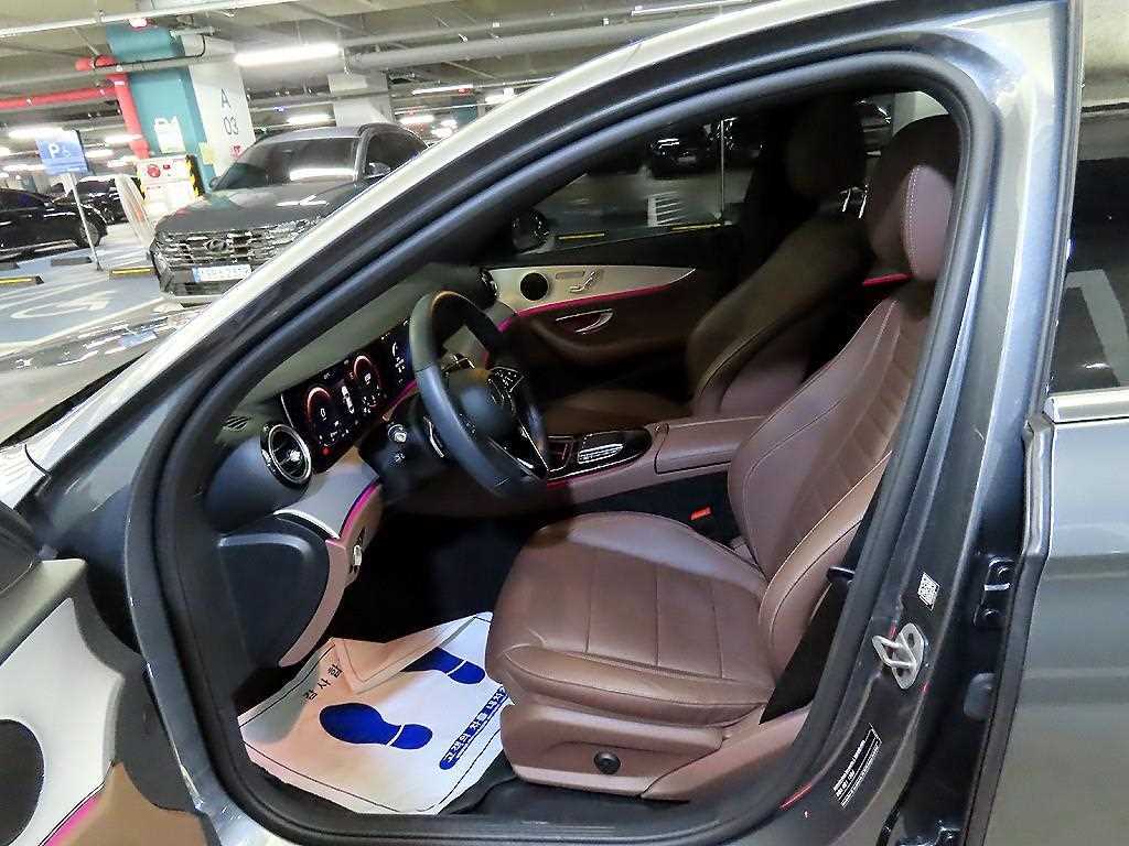 Mercedes Benz E class - Vista 6
