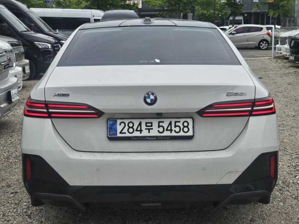 BMW 5 Series - Vista 4