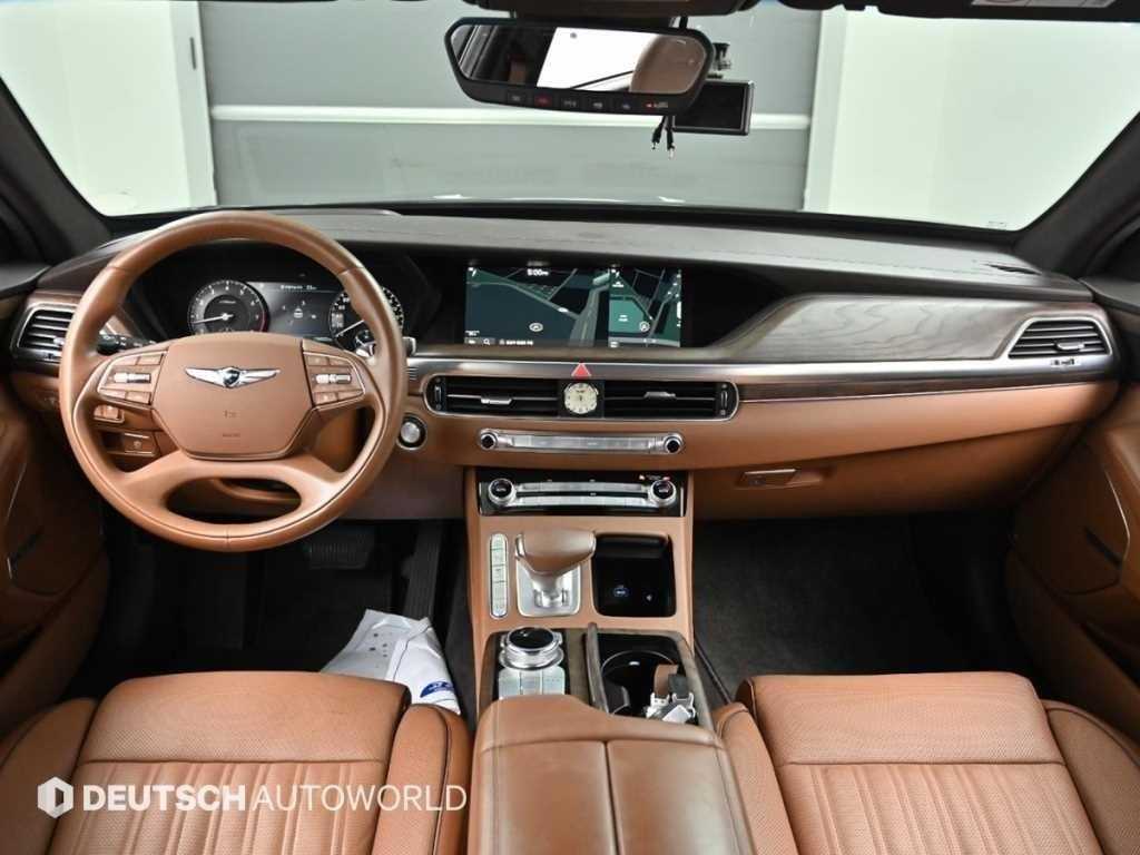 Genesis G90 - Vista 8