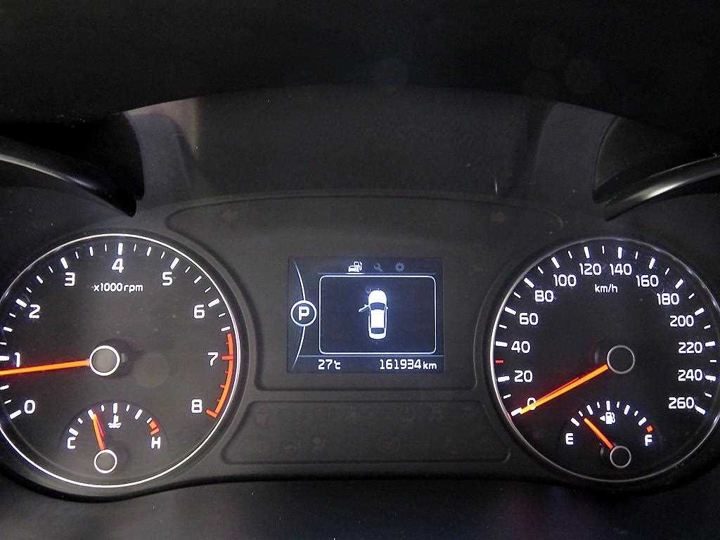 KIA K5 - Vista 10