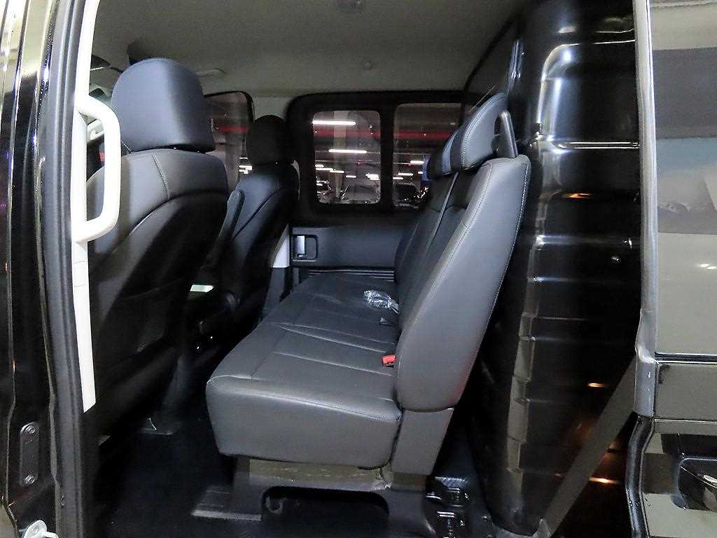 HYUNDAI Staria - Vista 7