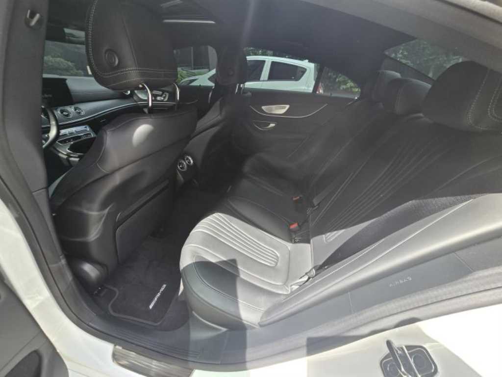 Mercedes Benz CLS Class - Vista 7