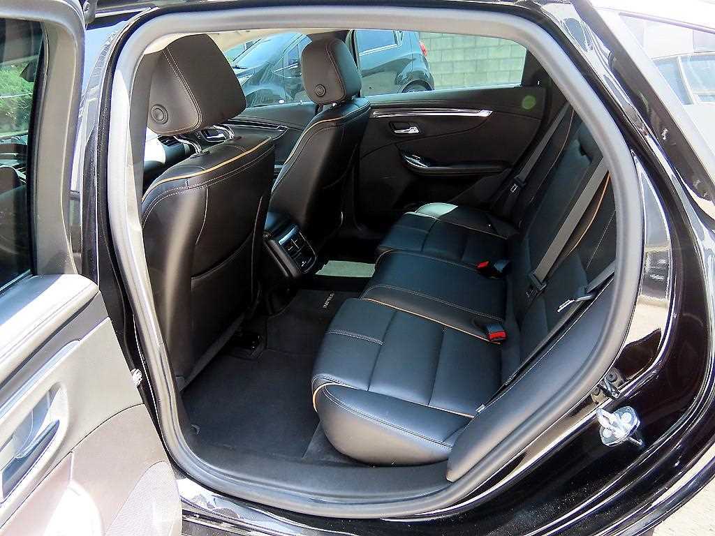 Chevrolet Impala - Vista 6