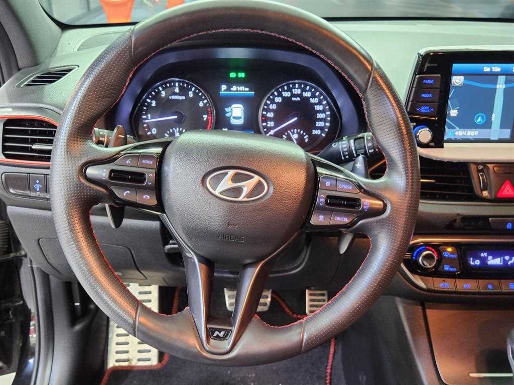 HYUNDAI i30 - Vista 9